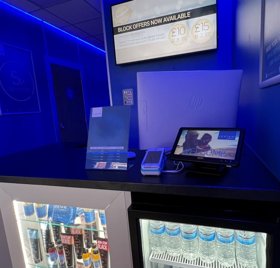Lextan salon reception with Lilliput UM1010 point of sale monitors at the counter